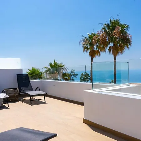 4 Bed Residential Palm C1 酒店 3*