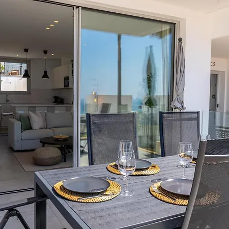 酒店 4 Bed Residential Palm C1